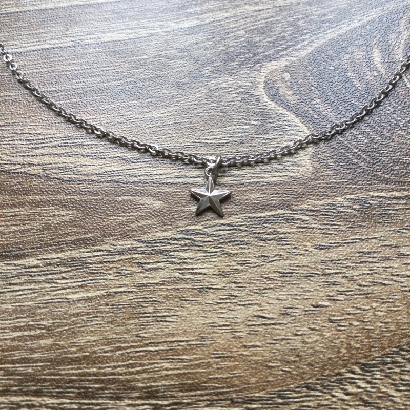 Dây chuyền sao mini 2hand