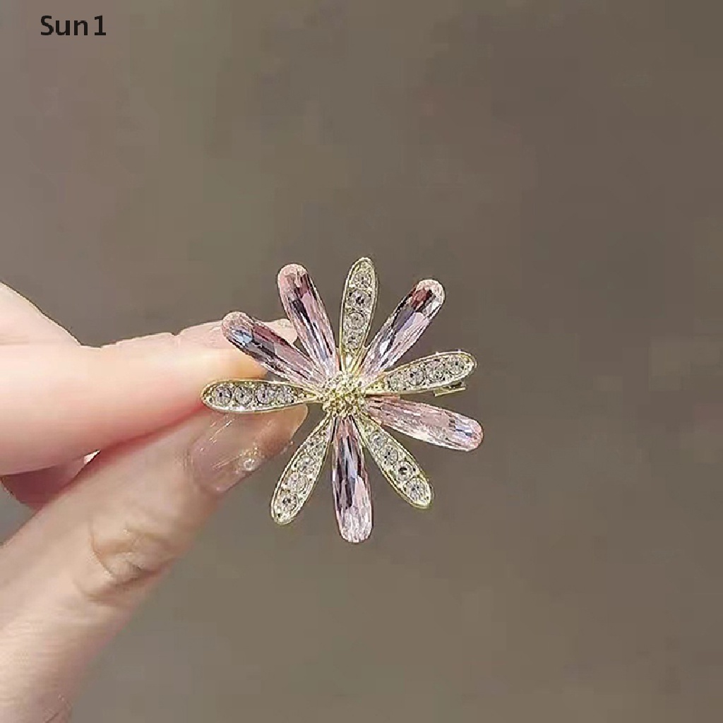 Sun1 &gt; Ghim Cài Áo Hình Hoa Cúc Thủy Tinh Pha Lê Chống Trượt Đơn Giản Phong Cách Hàn Quốc Thích Hợp Làm Quà Cưới Cho Nữ well