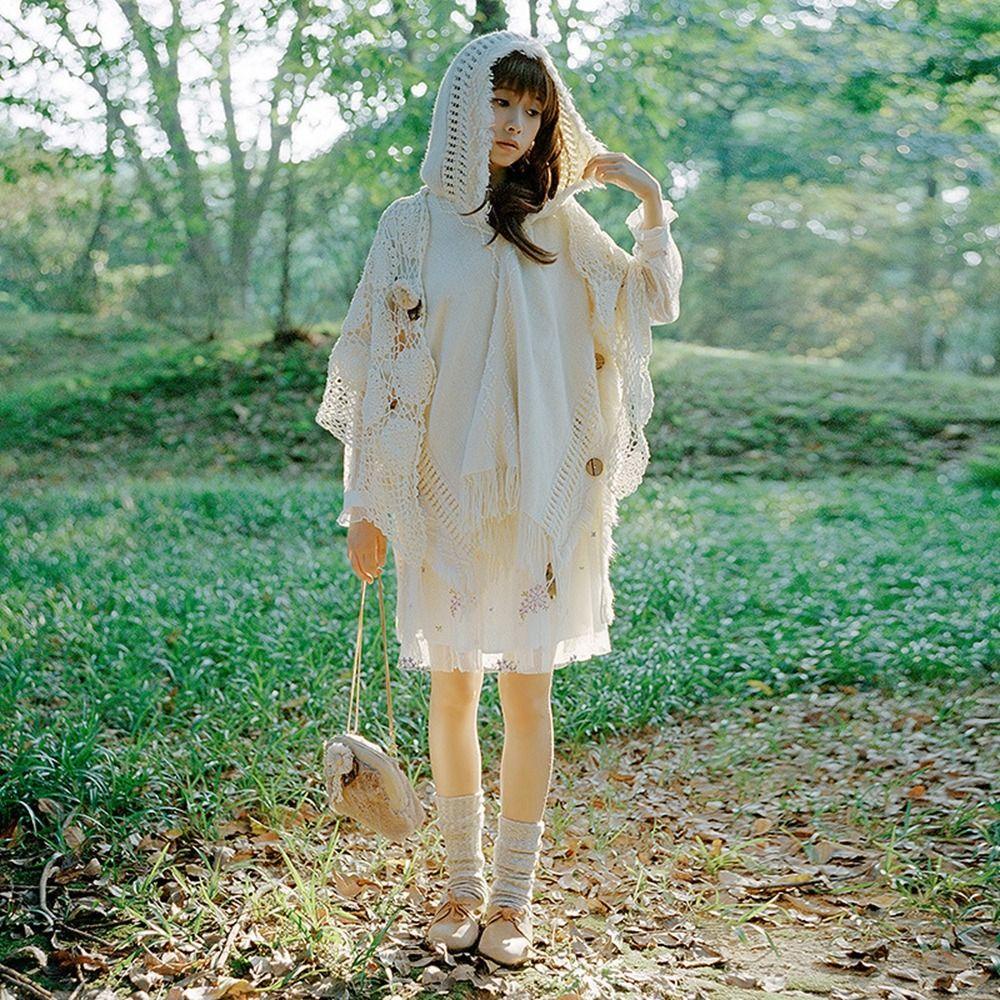 CLEOES Khăn Choàng Cổ Dệt Kim Phối Tua Rua Hình Tam Giác Thời Trang Cho Nữ