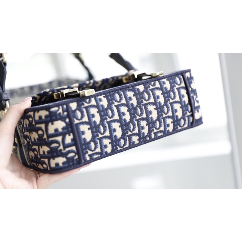 Túi đeo chéo Dior messenger dáng unisex size 23cm fullbox vip