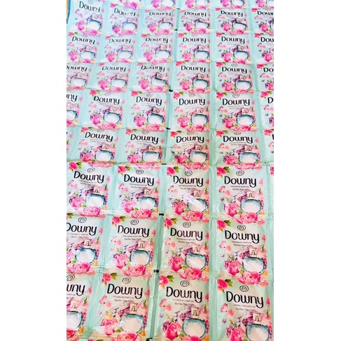 Dây 10 gói nước xả vải Downy thơm mát