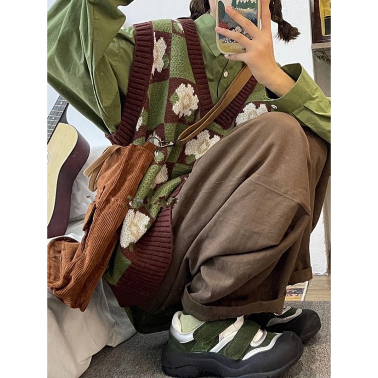 Set Áo Sơ Mi Xanh Lá Và Áo Len Không Tay Thời Trang Cho Nữ