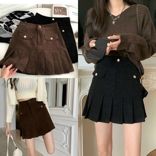 Chân váy dáng A xếp li nhẹ