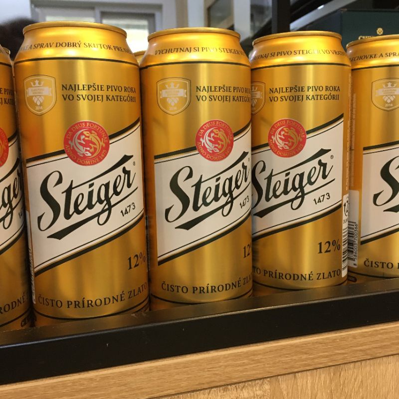 Bia Tiệp Steiger vàng/đen lon 500ml date 2024