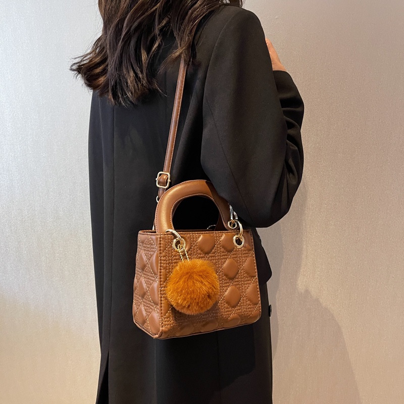 Ielgy Túi Đeo Chéo Hình Thoi Bằng Len Phối Bóng Lông Chất Lượng Cao