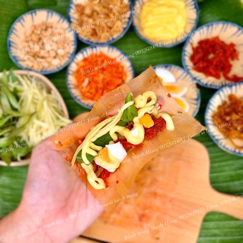 Bánh tráng bơ lục vị Mạnh Hùng