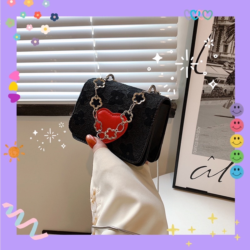 Túi xách mini đeo chéo, quai xách xích hoa 🌸 Trái tim cuteee 🖤