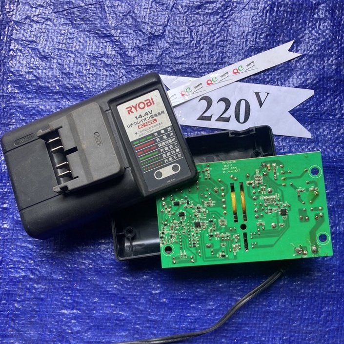 Sạc zin RYOBI lên điện 220v cho pin trượt 14.4v