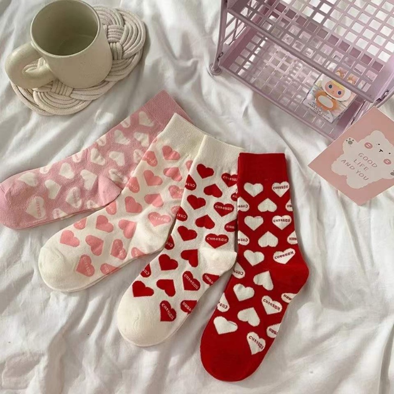 Đôi Vớ Cotton Thoáng Khí In Chữ Love Phong Cách Hàn Quốc Nhật Bản