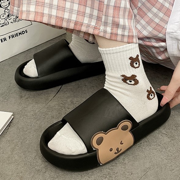 Dép Đế Dày Mềm Nhẹ Chống Trượt Họa Tiết Gấu Dễ Thương Thời Trang Cho Nữ