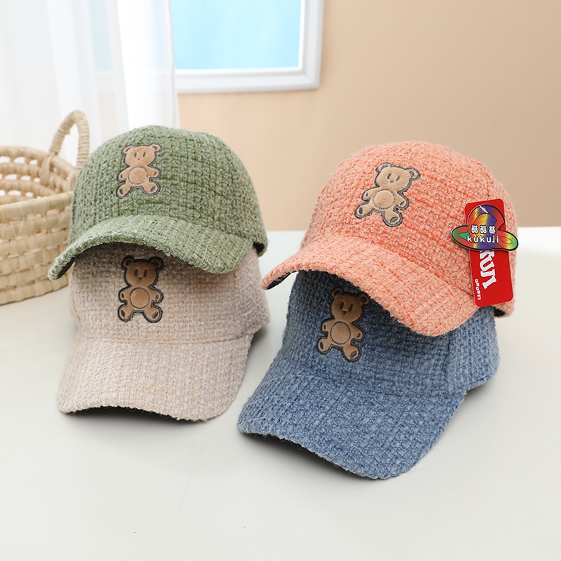 Mũ lưỡi trai chất dạ tweed mùa thu đông cho bé từ 3 - 8 tuổi, họa tiết gấu dễ thương