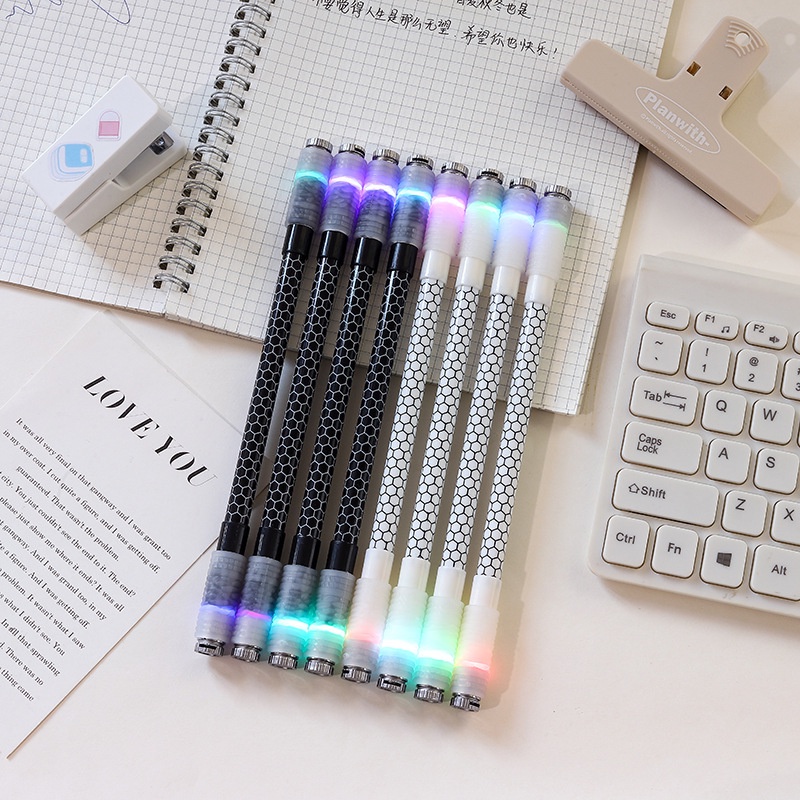 Bút quay nghệ thuật có đèn led full 50 mẫu pen spinning mod phát sáng cực ngầu thư giãn giảm căng thẳng sành điệu