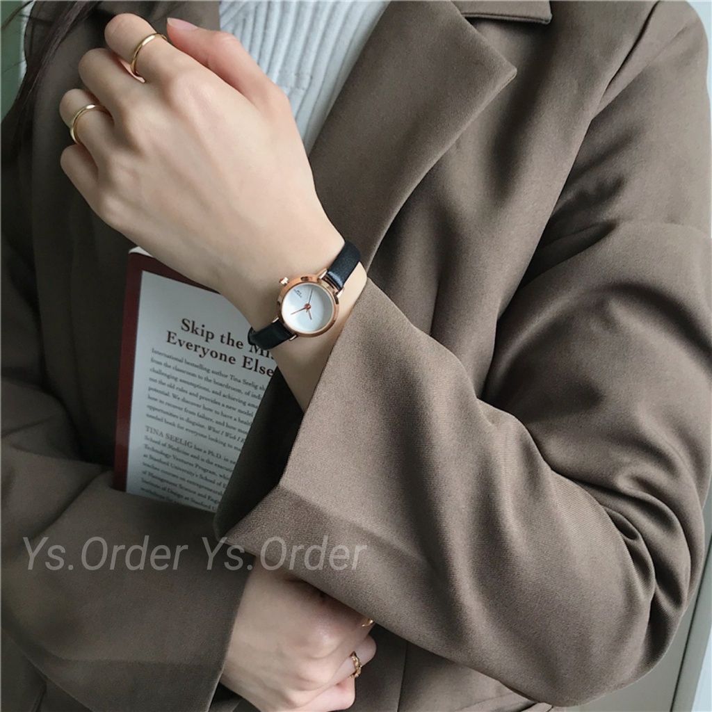 Đồng hồ nữ Beirsute mặt tròn dây da cao cấp | BigBuy360 - bigbuy360.vn