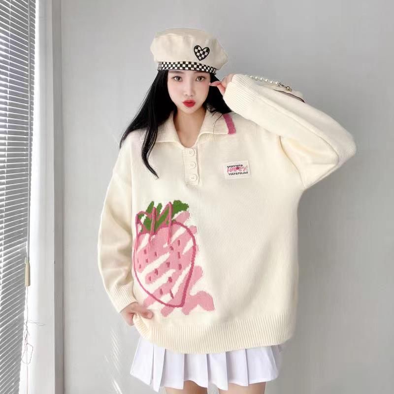 Áo len polo hình quả dâu hồng dễ thương. Áo len dáng rộng trẻ trung