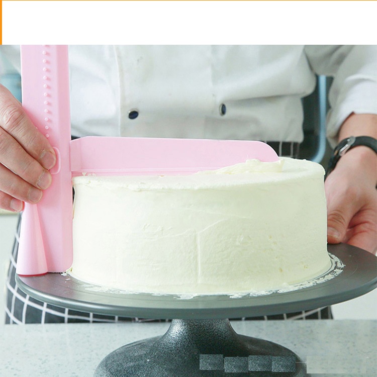 Dụng cụ trang trí làm phằng bề mặt bánh kem