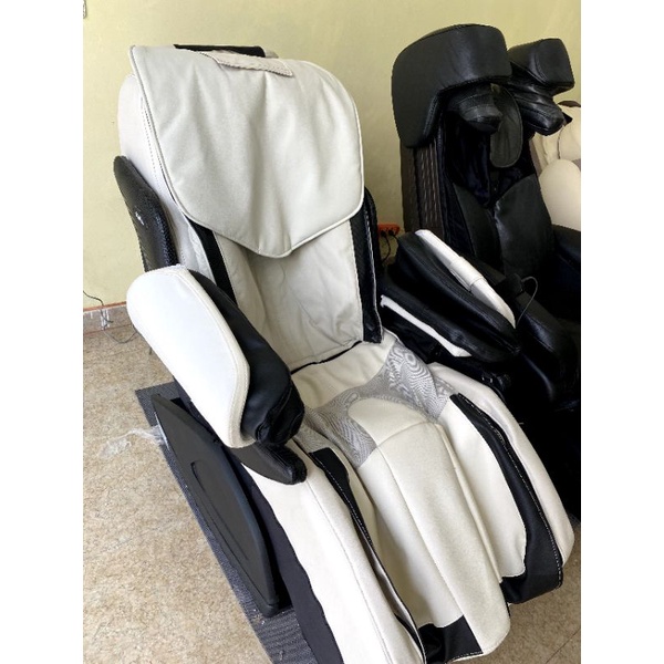 Ghế massage nội địa Nhật Family inada FMC WG2200 date 2018 used 95%