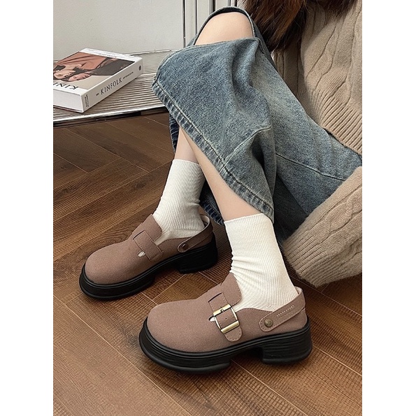 Giày sục lười da lộn có quai sau đế cao lót lông ấm áp Yannie Lolita