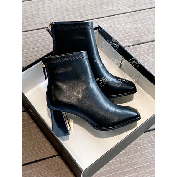 Bốt cao gót cổ lỡ