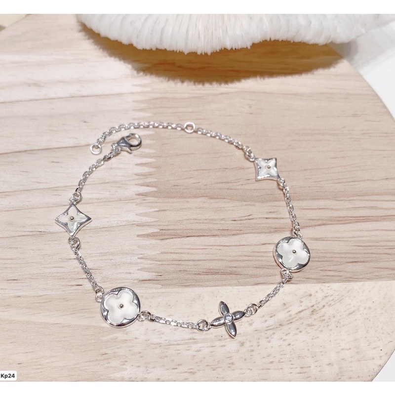 lắc tay LV ( chuẩn bạc Ý 100% )