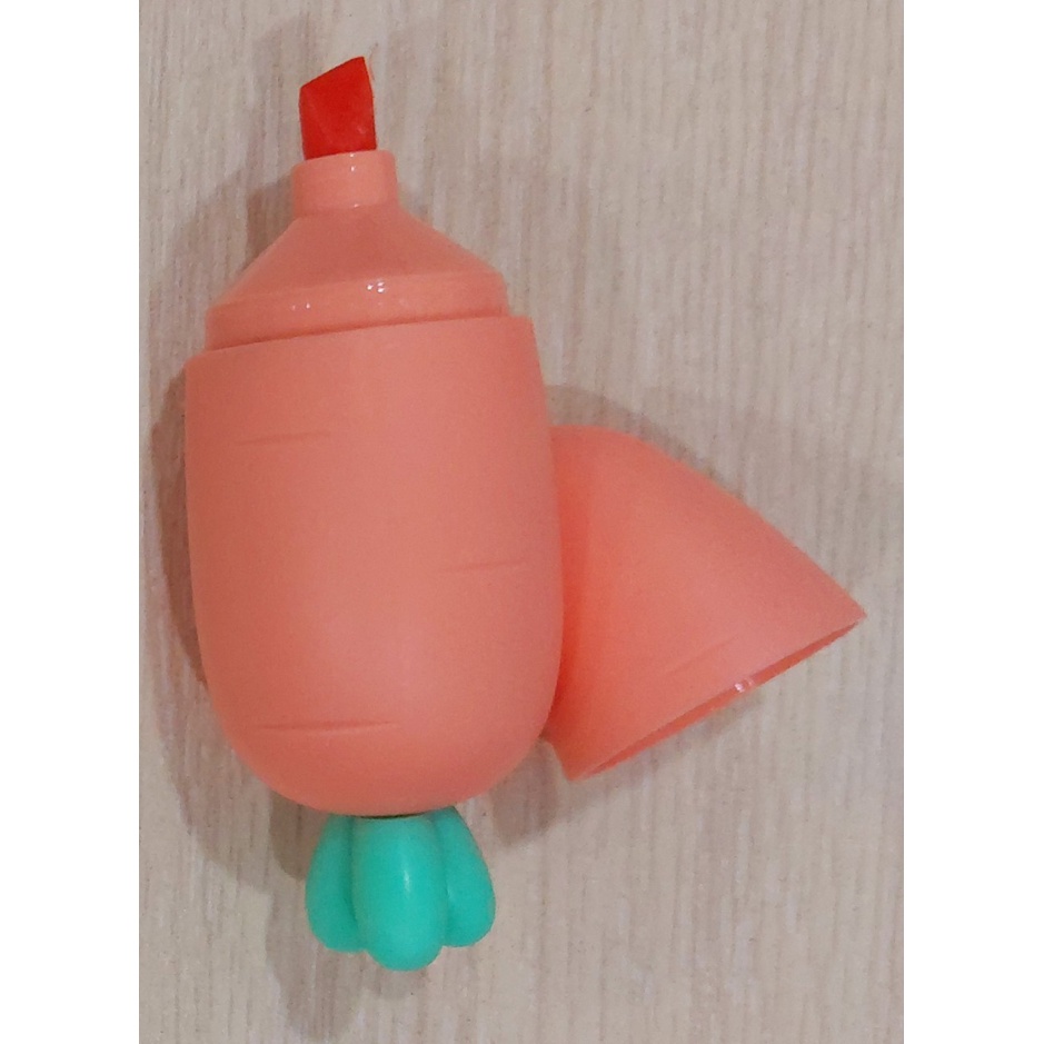 Bộ 6 bút dạ quang hình cà rốt M-809