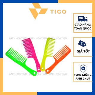 Lược răng to, răng thưa gỡ rối cho tóc xoăn