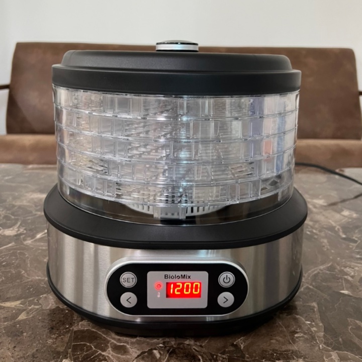 Máy sấy thực phẩm và trái cây 6 tầng thương hiệu Biolomix BFD806 BPA FREE - Hàng Nhập Khẩu