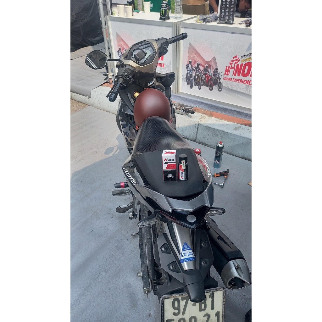 Phụ gia nhớt Nano Graphene Oil Additive cho xe máy.