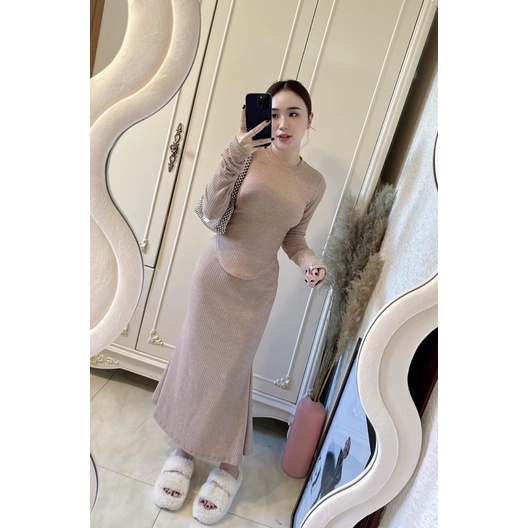 SET ÁO LEN GÂN SỌC KÈM VÁY ĐUÔI CÁ