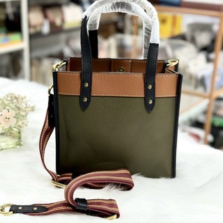 Túi Coach Field tote