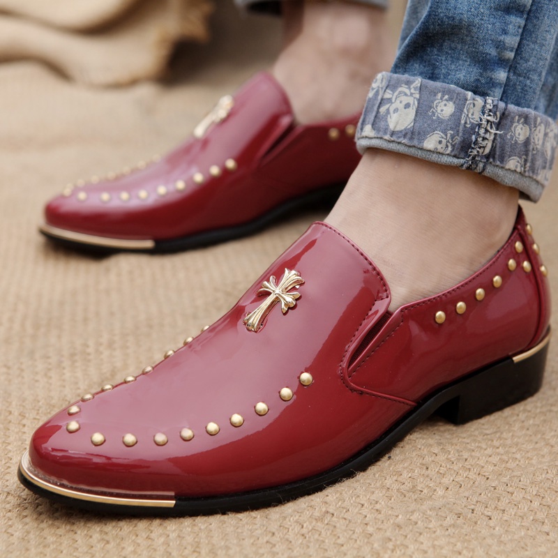 Giày Da Mũi Nhọn Đính Đinh Tán Kim Loại Thời Trang Công Sở Cho Nam