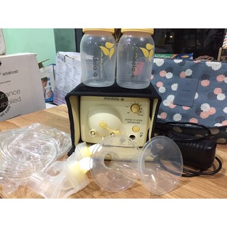Máy hút sữa medela pump