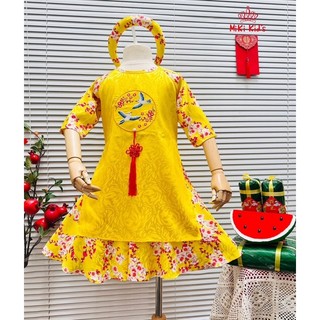 Set áo dài gấm cho bé gái, kèm mấn.