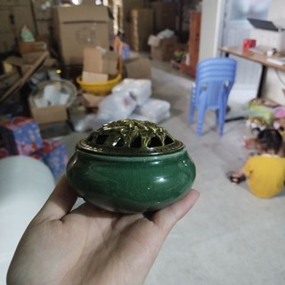 Lư hương xông trầm gốm sứ