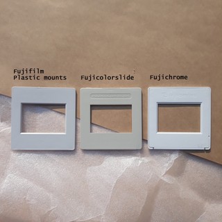 Miếng kẹp film 35mm slide mounts fujifilm không kính
