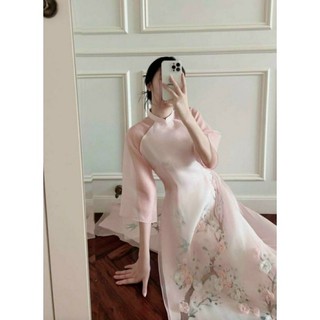Áo dài tết cách tân thêu hoa