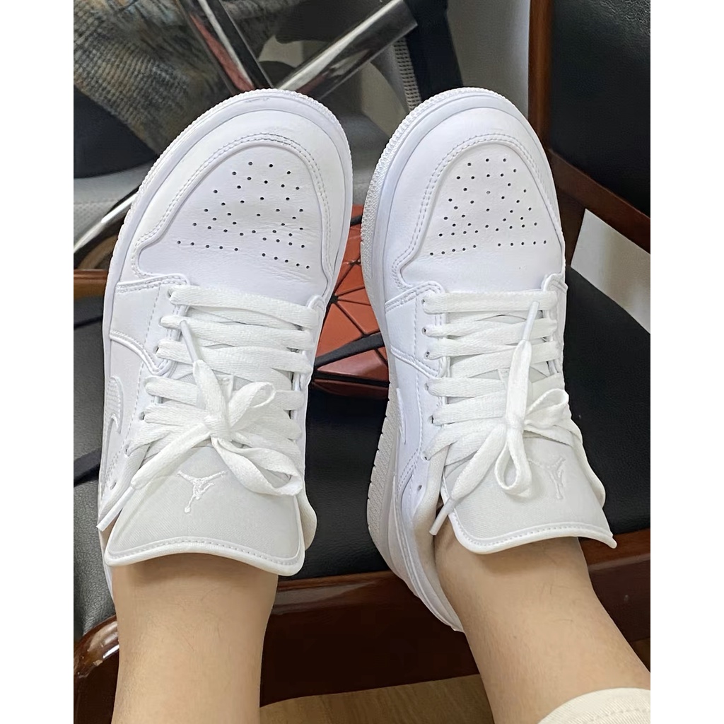 Giày Nike Air Jordan 1 Low Triple White