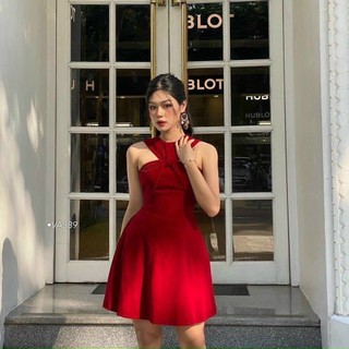VA389       ĐẦM ĐỎ CỔ YẾM