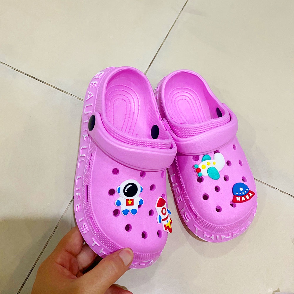 Dép Phi hành gia, dép sục dạng croscs đế chữ cho bé, đi êm chân tiện lợi, quai ngang siêu bền