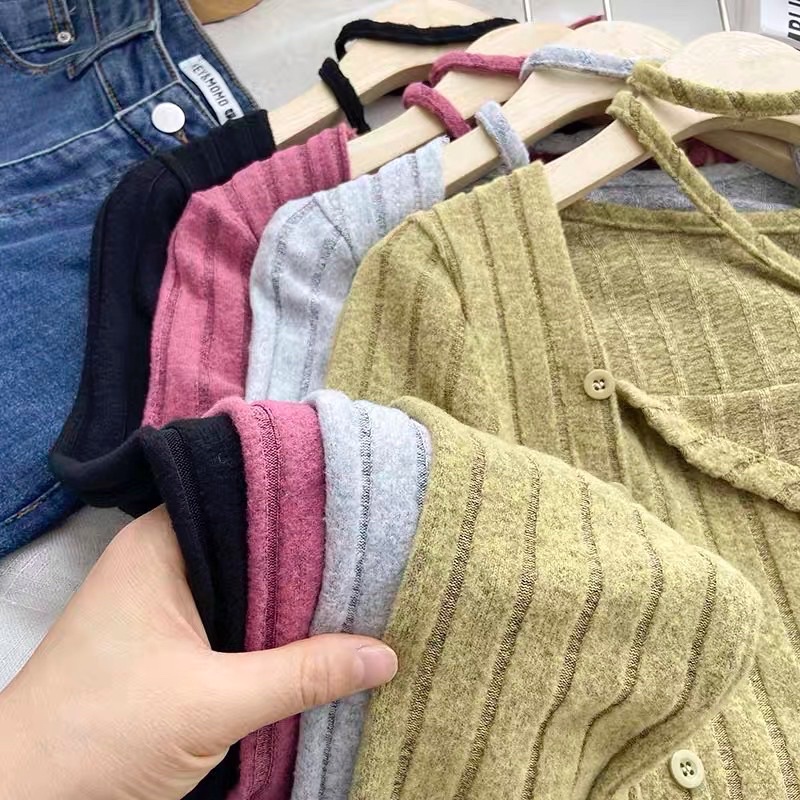 áo len dệt kim vạt yếm mix 2 hàng khuy màu muối tiêu (m5610#)