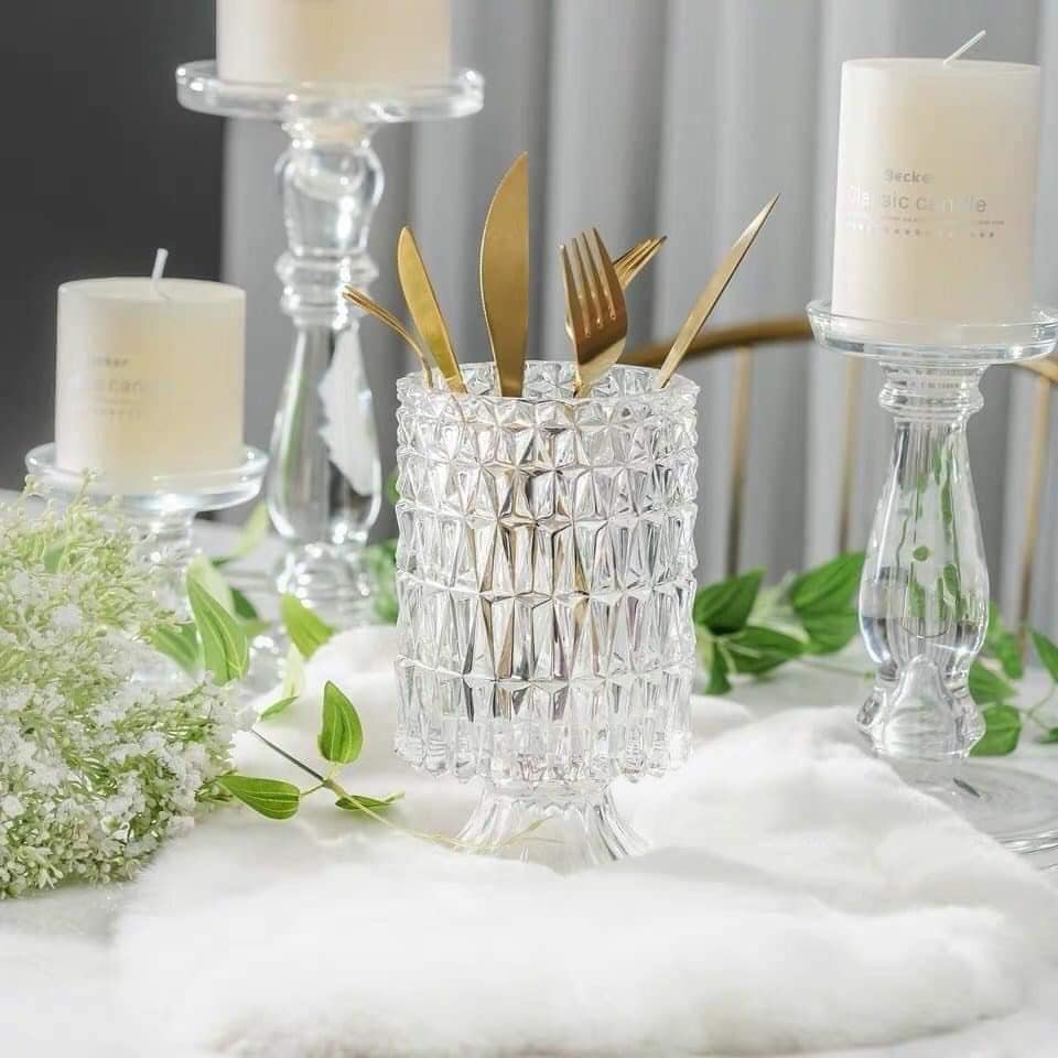 BÌNH HOA THỦY TINH DẠNG LY LỚN