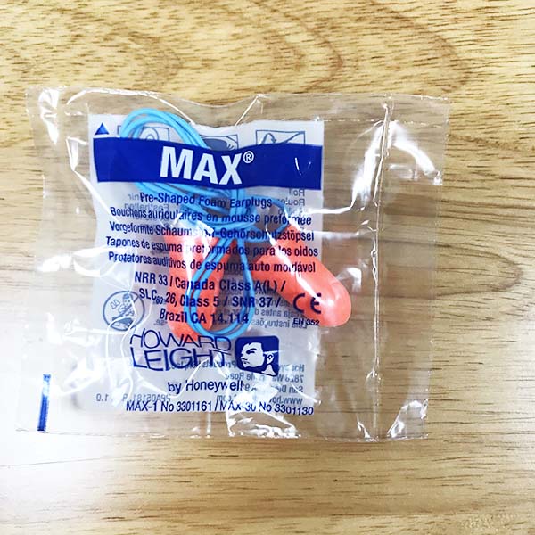 Nút tai chống ồn Honeywel Max 30. có dây đeo, êm tai không đau nhức. Dùng làm việc nơi ồn ào, khi học tập, khi ngủ