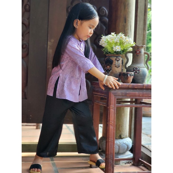 Bà ba gấm cho bé gái