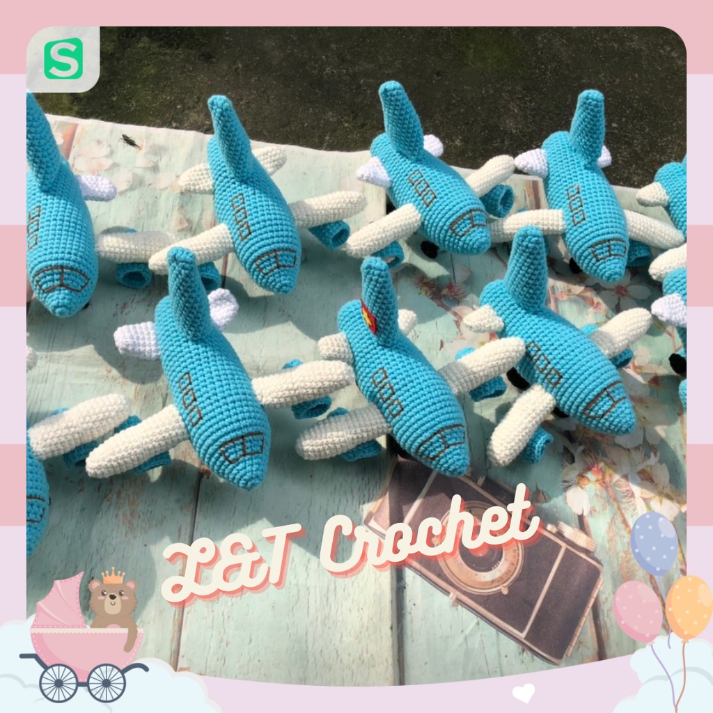 Đồ chơi máy bay/ Mô hình máy bay bằng len handmade có cờ đỏ sang vàng Việt Nam/ Quà tặng ý nghĩa/ Đồ chơi an toàn cho bé