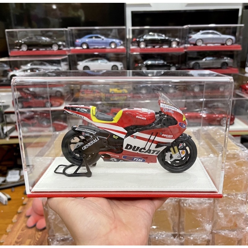 Hộp Mica Đế Da Trưng Bày Mô Hình Xe Motor 1:12