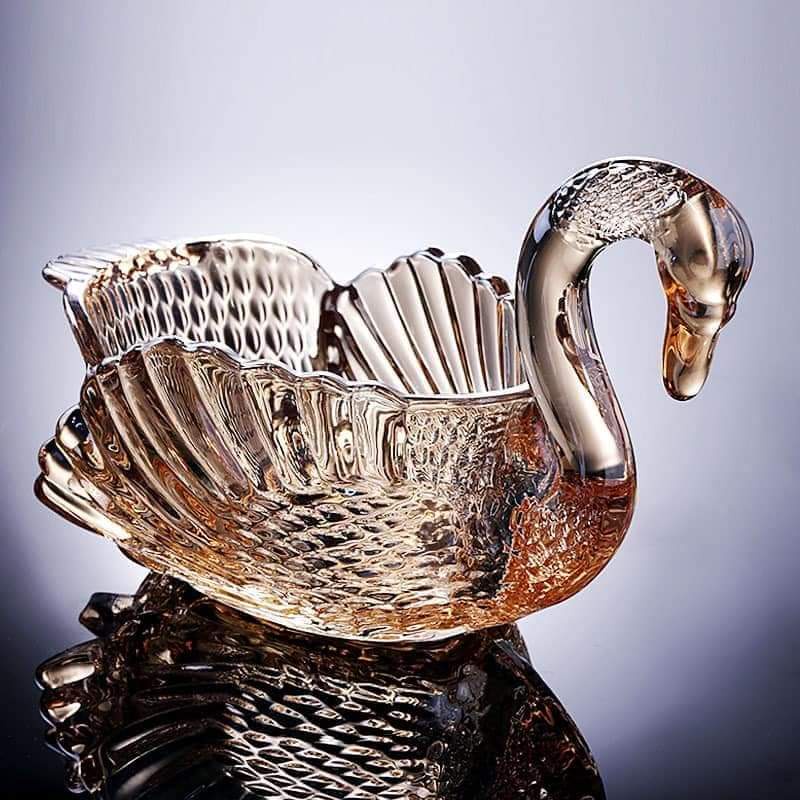 Bát thủy tinh thiên nga