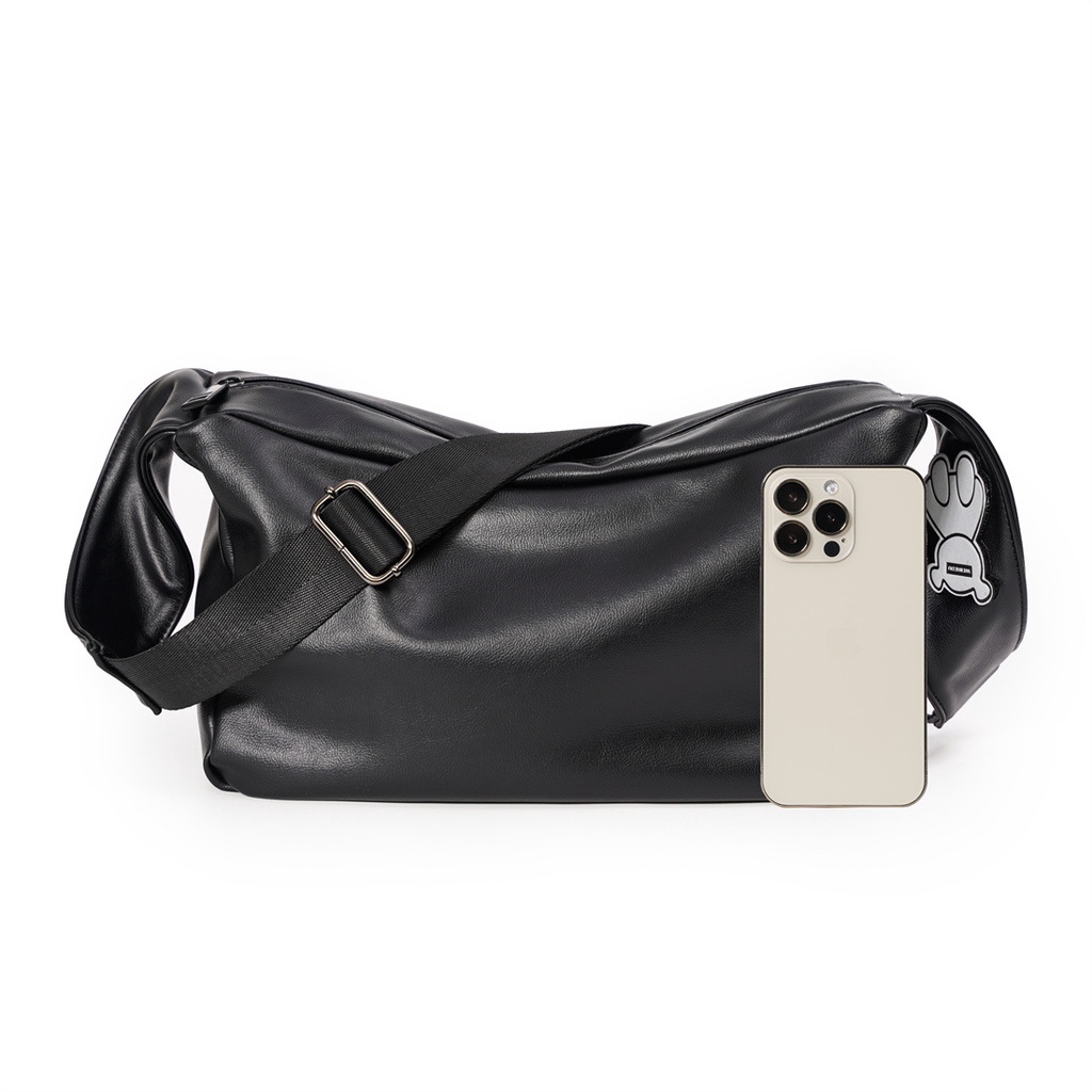 TÚI XÁCH DA HỌA TIẾT GẤU DỄ THƯƠNG