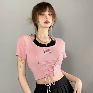 Áo kiểu croptop đan dây