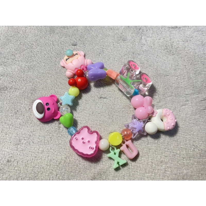 Vòng tay phối hạt nhựa lớn