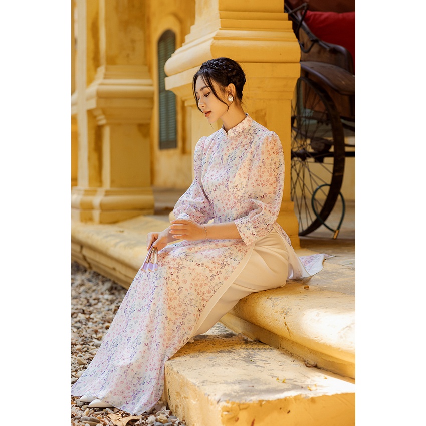Áo dài truyền thống Hà Nội Lamia Design AD092 tơ óng cao cấp màu tím pastel họa tiết hoa nhí nhẹ nhàng