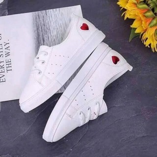 Giày bata cổ cao hình mắt tim